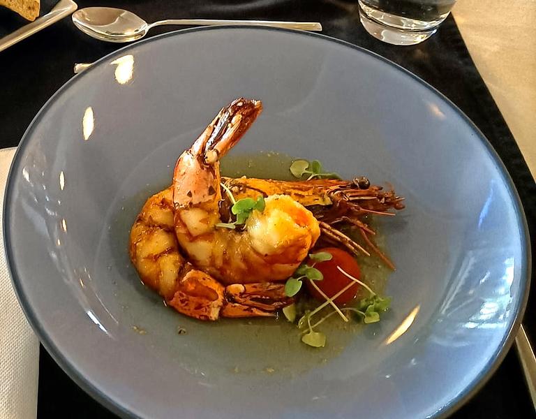 Theo’s Gastro Lounge